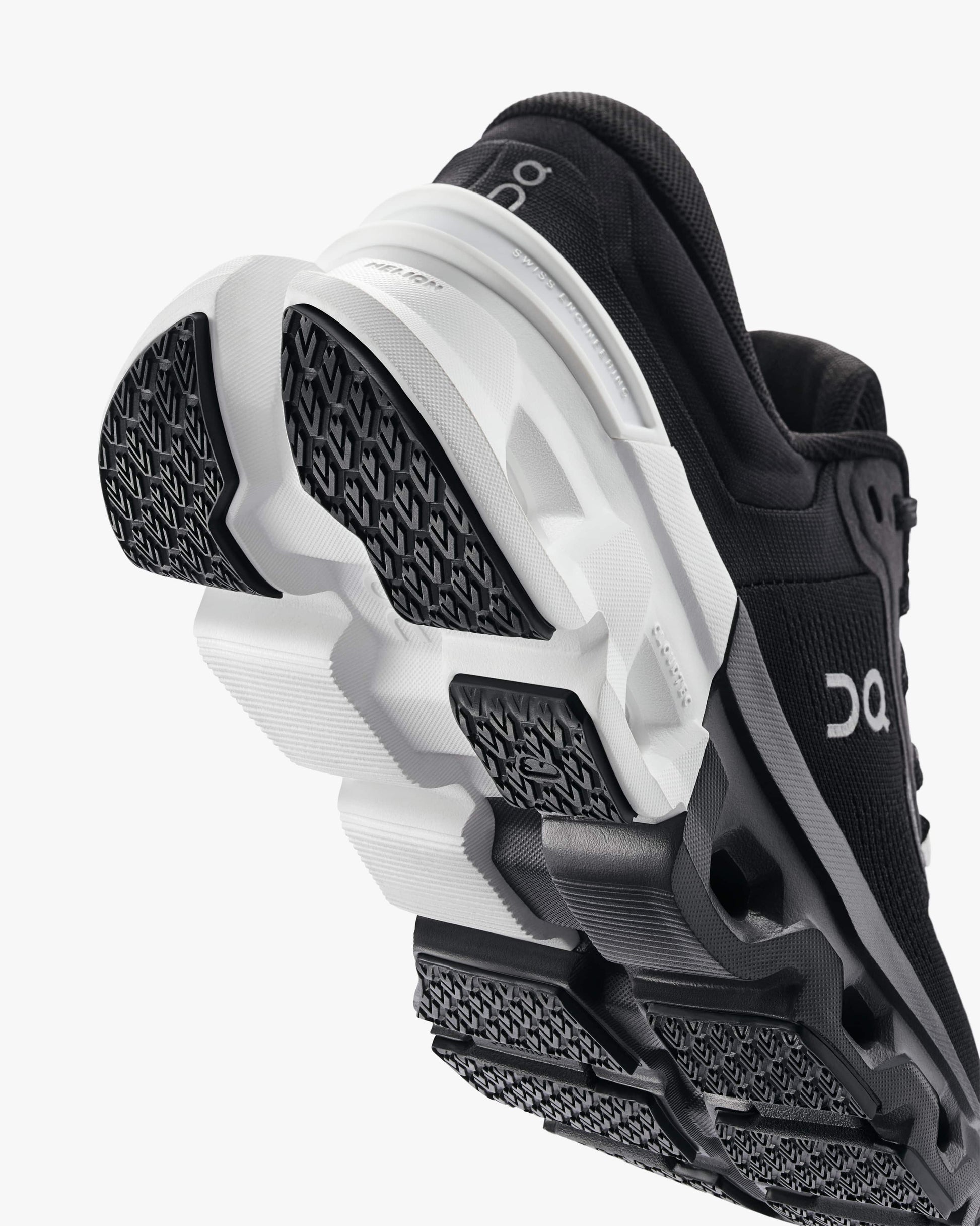 Marathon Sports On Running Women's Cloudflyer 5