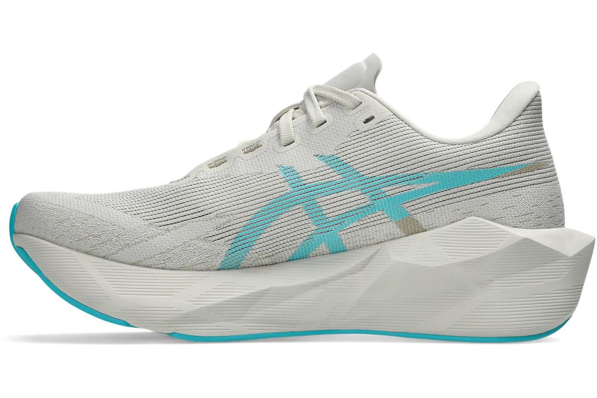 Marathon Sports Asics Women's Novablast 6
