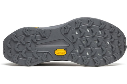 Marathon Sports Women's Saucony   Peregrine 16