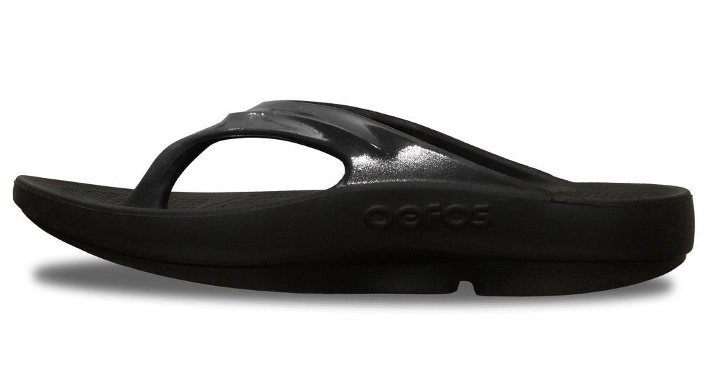 Marathon Sports Women's Oofos   Oolala Flip Flops
