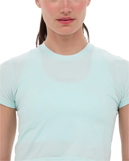 Marathon Sports Bandit Running Women's Mercury Seamless Crop Tee I Marathon Sports