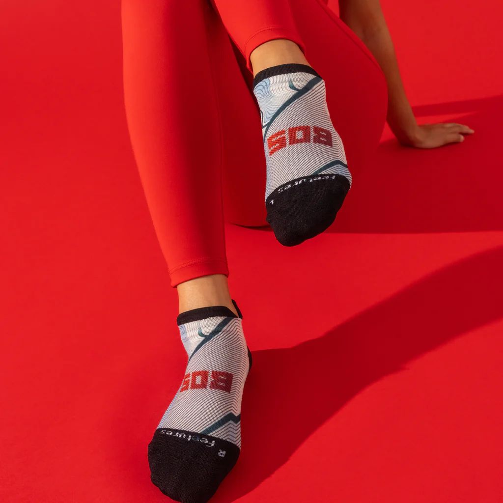 Marathon Sports Feetures Elite Light Cushion No-Show Tab Running Socks Boston 2026