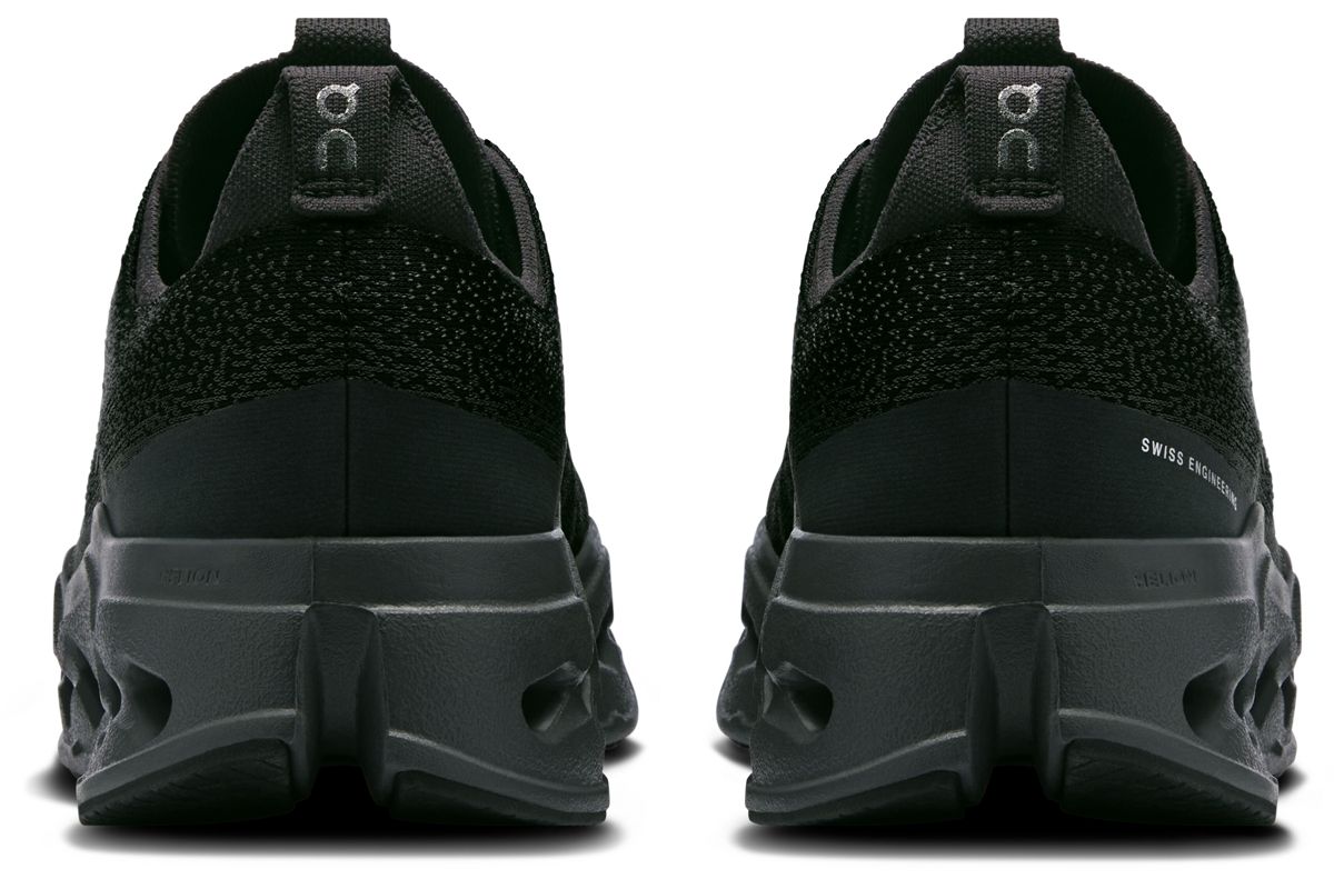 Marathon Sports On Running Men's Cloudsurfer Max