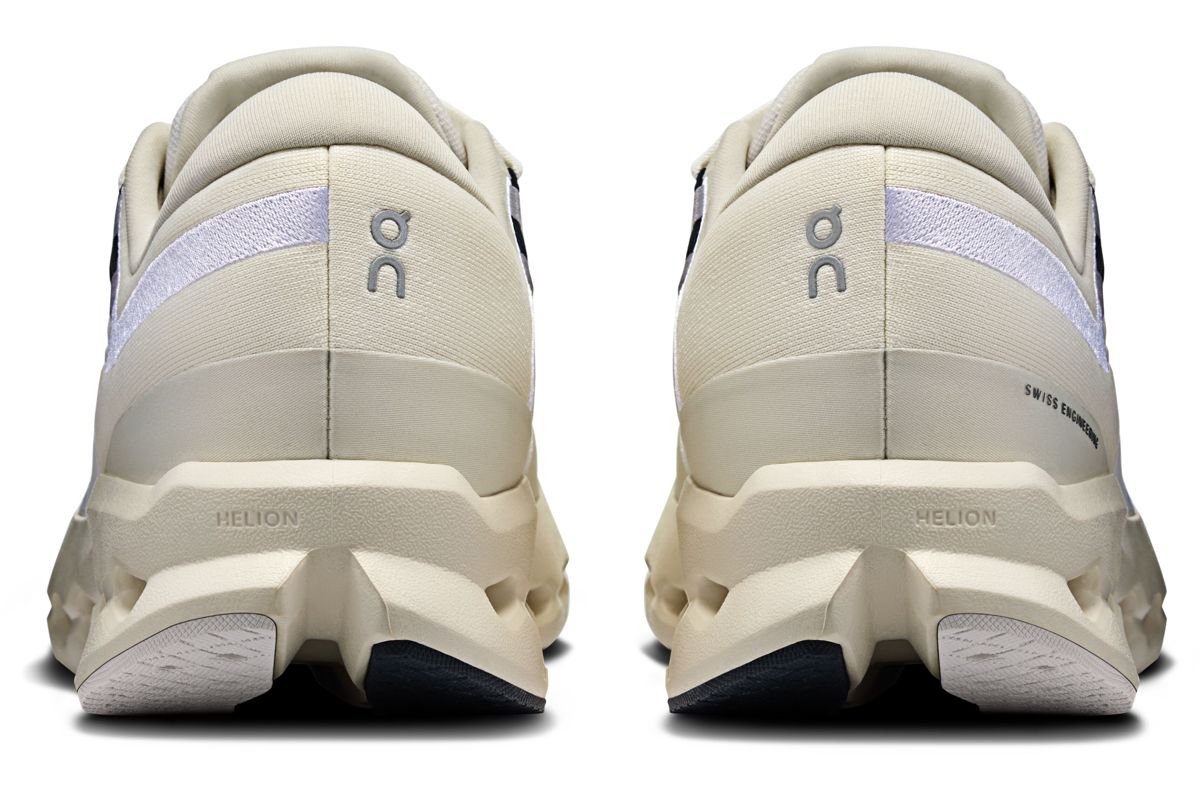 Marathon Sports On Running Men's Cloudsurfer 2