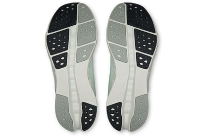 Marathon Sports On Running Women's Cloudsurfer 2