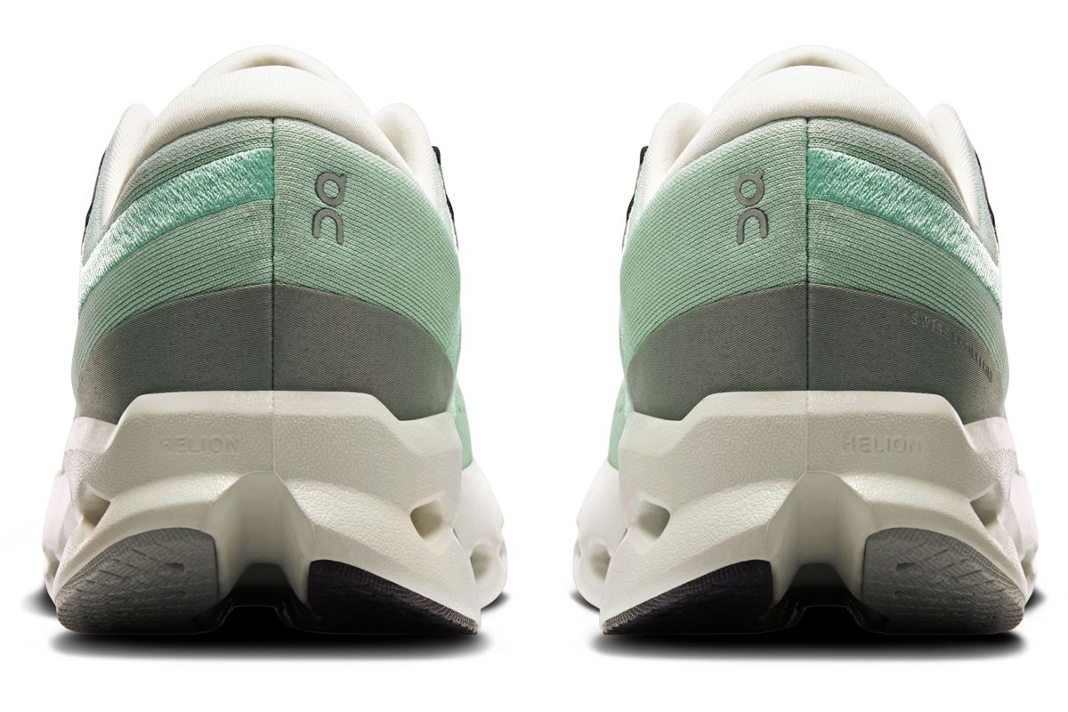 Marathon Sports On Running Women's Cloudsurfer 2