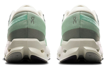 Marathon Sports On Running Women's Cloudsurfer 2