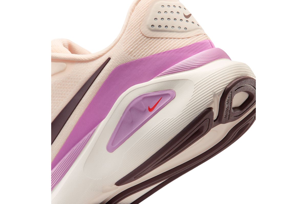 Marathon Sports Nike Women's Structure 26