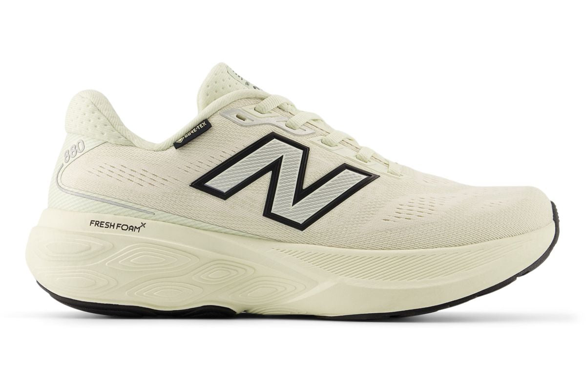 Marathon Sports New Balance Women's Fresh Foam X 880 v15 GTX