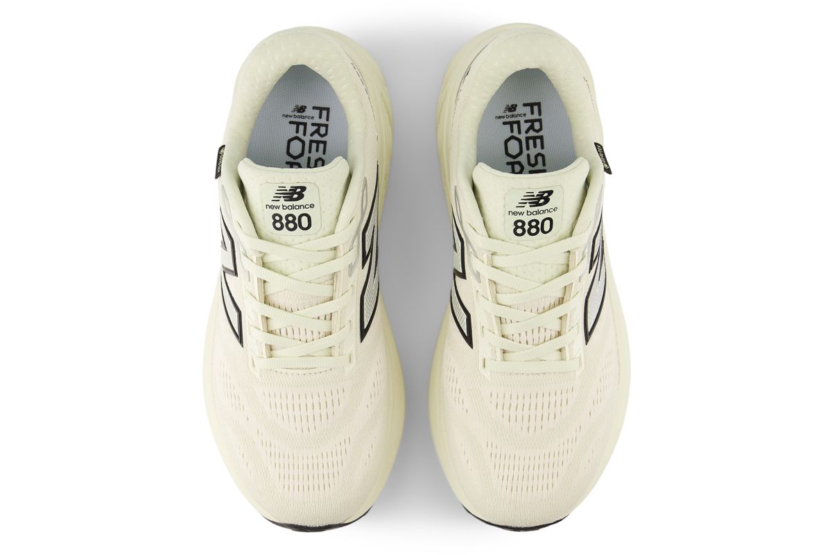 Marathon Sports New Balance Women's Fresh Foam X 880 v15 GTX