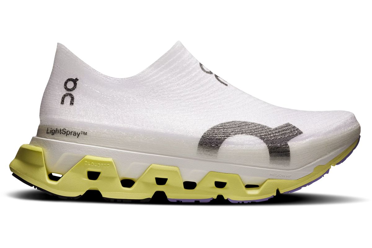 Marathon Sports On Running Unisex LightSpray Cloudmonster 3 Hyper