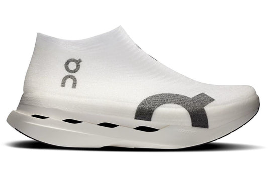 Marathon Sports On Running Unisex LightSpray Cloudboom Strike