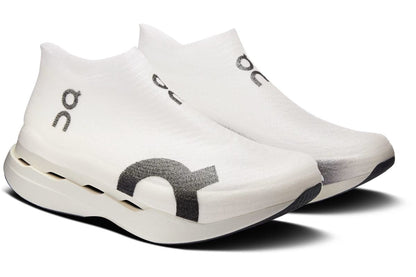 Marathon Sports On Running Unisex LightSpray Cloudboom Strike