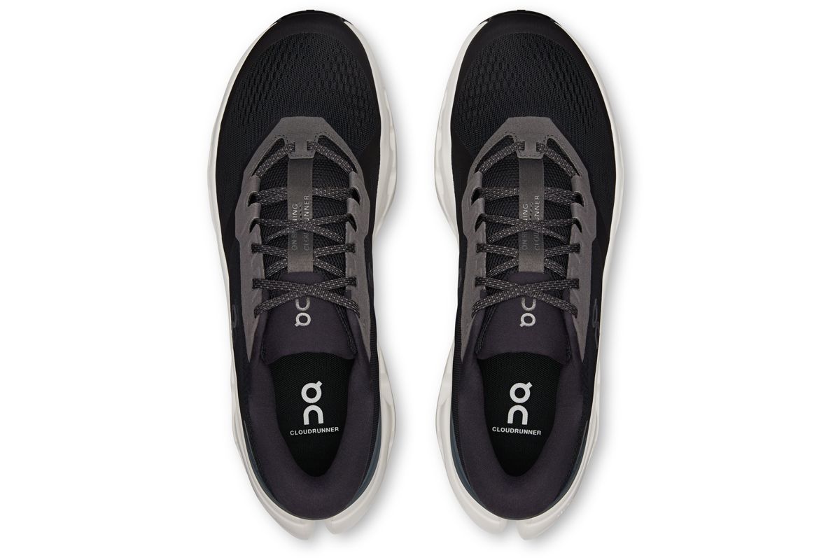 Marathon Sports On Running Men's Cloudrunner 3