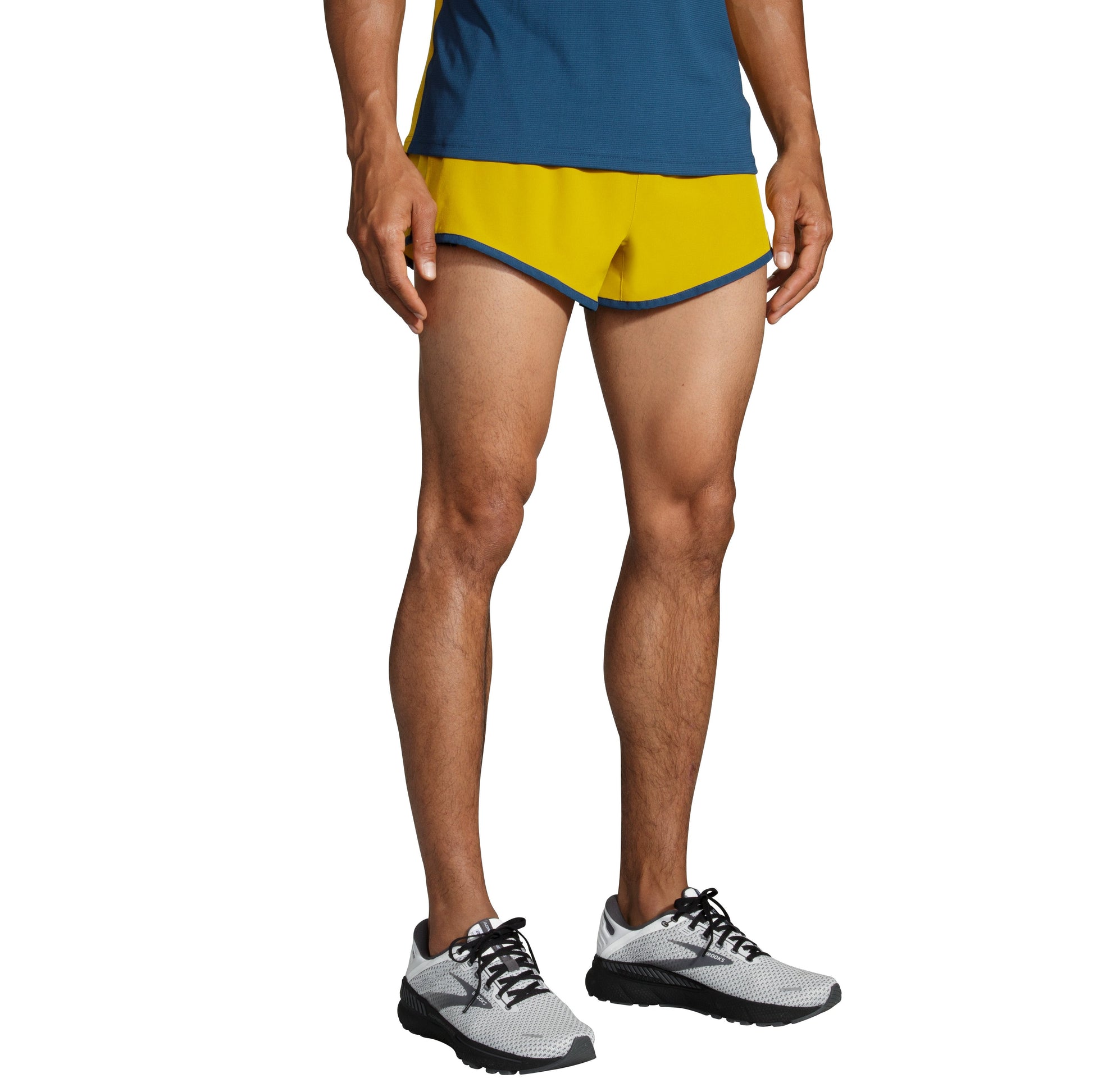 Marathon Sports Men's Brooks   Sherpa 3" Split Short